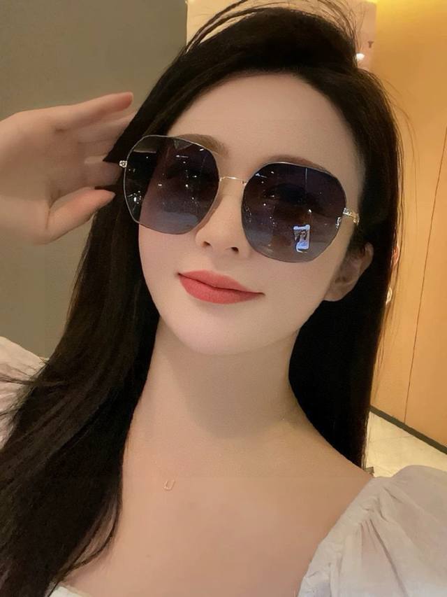 Gucci-偏光太阳镜 2025开春新款 潮流爆款 时尚圆框偏光太阳镜 高品质 佩戴舒适 网红潮款墨镜 女士高清偏光太阳镜 高品质Tr镜框 型号：G9250