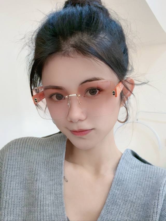 Dior-迪奥 2025开春新款 潮流爆款 时尚方框太阳镜 高品质 佩戴舒适 网红潮款墨镜 型号：D6296