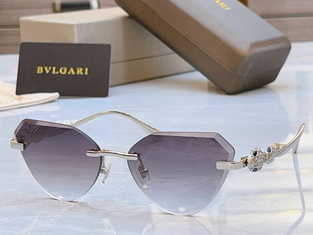 Bvlga* 宝格*丽新款太阳镜， Model：Bv 1811Lu，Size：57口16-145