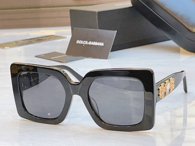 Dolce & Gabban* D*G新款太阳镜，Model：Dg4525B，Size：54口22-145