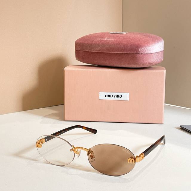 Miu Mi*Model：Mu 162Av Size：60口19-143变色镜片～