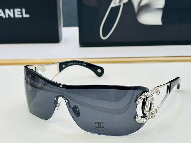 Chane*香家 Ch9579 Size：142口118 潮流爆款 太阳镜 高品质 佩戴舒适 F 墨镜 立体感强