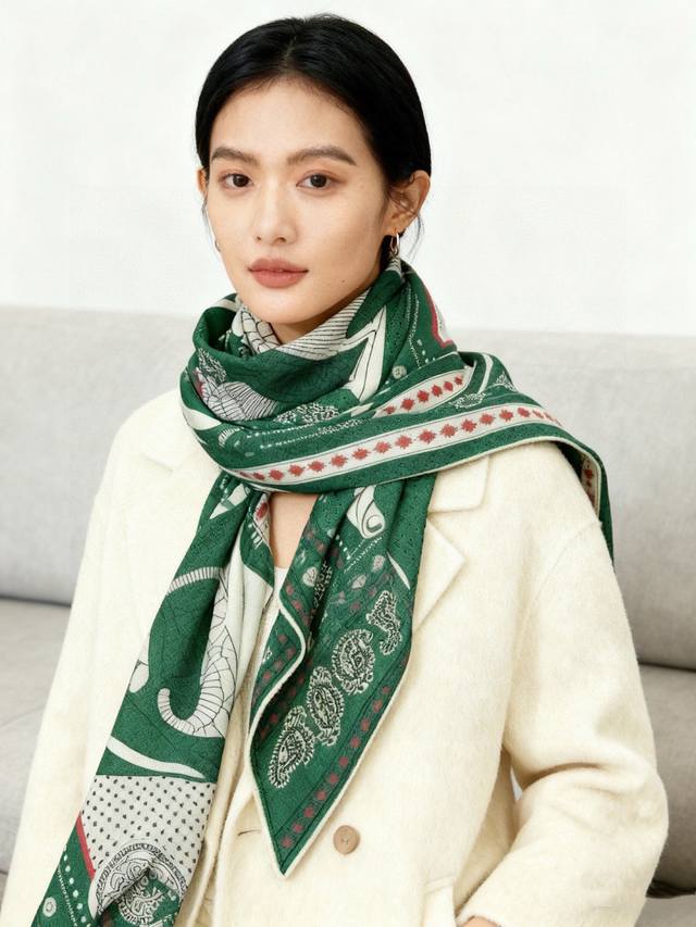 羊绒新款买了都说好看推荐爱马仕双面同色羊绒方巾，顶级工艺超值爱马仕专柜爆款立体呈现图案纹路实物档次极高特殊工艺高端研发惊艳问世特殊尖端工艺处理受到白富美的喜欢