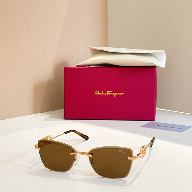 Salvatore Ferragam* 菲*拉格慕 Model：Sf1678L Size：58口17-145