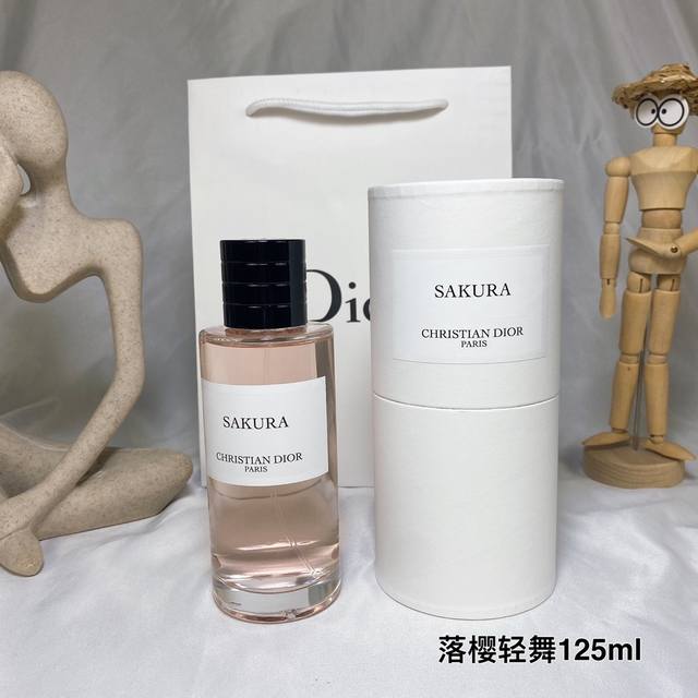 专柜品质 落樱轻舞Dior Sakura樱花一中性香水125Ml 迪奥典藏香水香氛世家沙龙 调香师:Francois Demachy Akur.A 香调:花香调