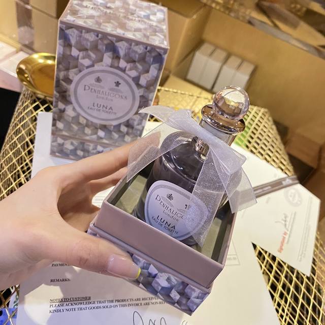 专柜品质 penhailigon‘S Luna潘海利根香水100Ml月亮女神 专柜品质仙气十足的女神香水100Ml！♀penhailigon‘S Luna,潘海