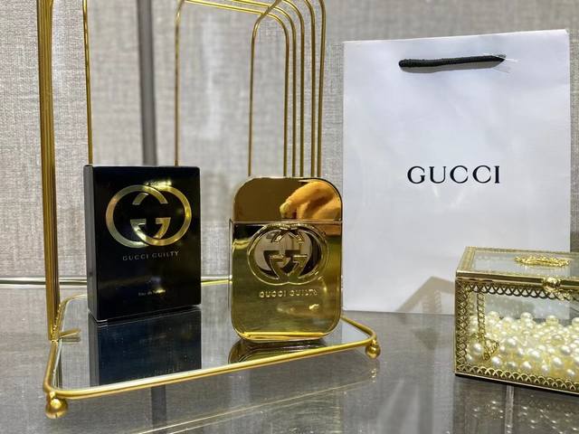 专柜品质 Gucciguilty Eau 女士淡香水95Ml [害羞R]这款经典的“罪爱”，真心是我的“最爱”。[飞吻R] 瓶身是24K半透明黄金装饰而成，[哇