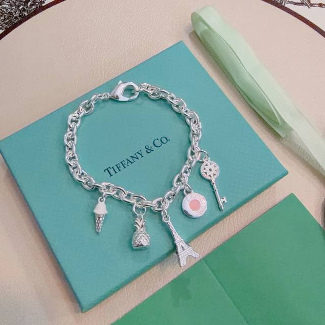新款蒂芙尼项链手链Tiffny&Co. 专柜精工银版本 明星同款 复古做旧风 原版复刻 纯手工打造 ～正品开模潮流时尚必备 男女均可佩戴 情侣款同款 摇滚朋克银