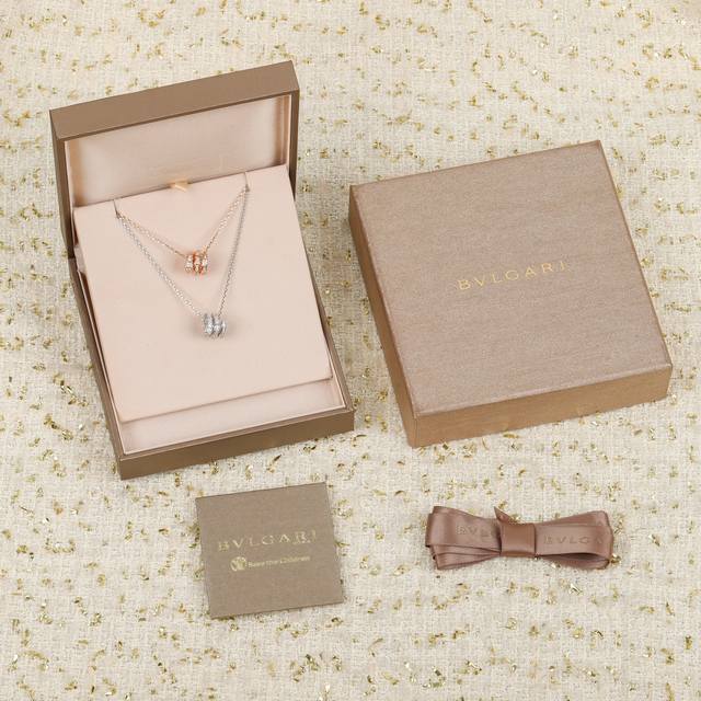 我们出品 宝格丽双圈满钻蛇项链，可订做18K真金真钻版，只做对版真金货，价询客Fu Serpenti Viper 系列融合創新与前沿役汁，以超現代方式演絳Bvl