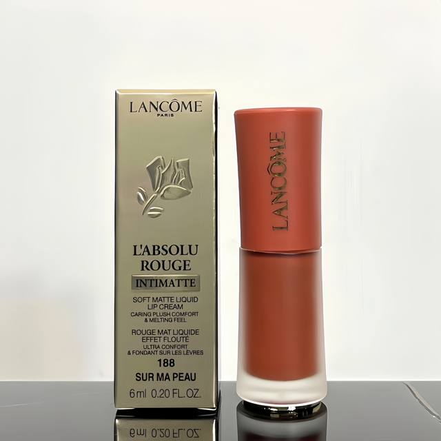 高品质 兰蔻菁纯裸唇釉6Ml。 62Wd01编码！配中文标。8色：188#-196#-275#-279#-281#-291#-312#-313# 新系列菁纯唇釉