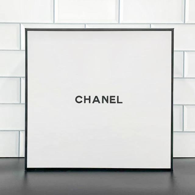 通 可配礼袋+中文标，正品支支膏体密集气泡，细节全对版，味道对香，市面最高版本，非流通普货，正品质量直供，支持对比，明通市场认可版本香奈儿山茶花水感清透三件套明