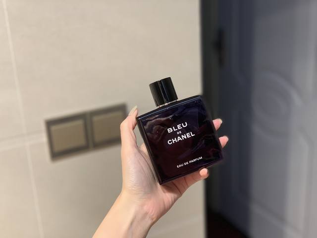 原单品质 . 蔚蓝