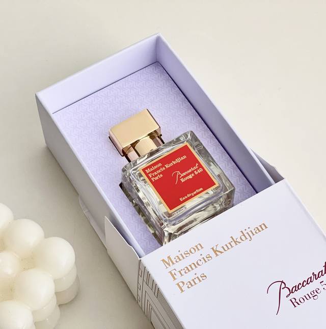 原单品质 让人过鼻难忘的“高级香” Mason Francis Kurkdjianbaccarat Rouge 540 第一次闻到“它”的时候 低调、奢华 在我