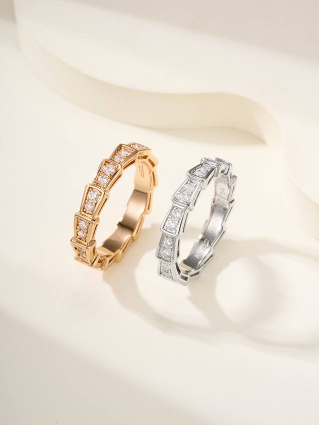 p价 尺寸5678美号 She我其谁，宝格丽Bv满钻蛇骨对戒，爱了 这次心水戒指来自Serpenti Viper系列珠宝，是以“蛇鳞”为造型。 整个系列的造型很