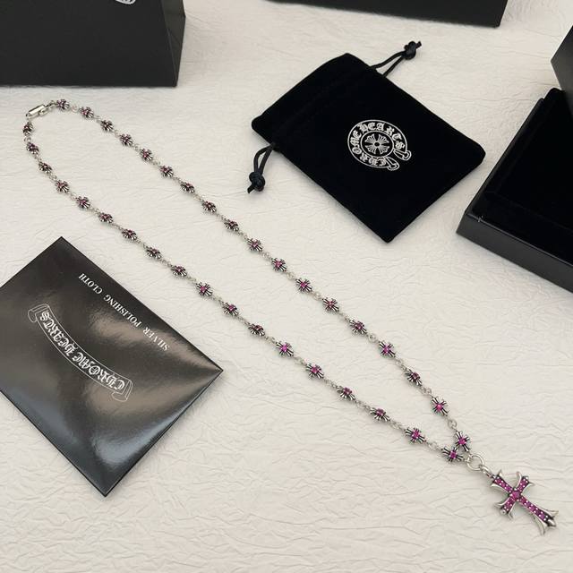 克罗心紫色镶钻十字银项链 一致Zp黄铜材质，非常的上镜设计很特别值得入手高级手工坊系列