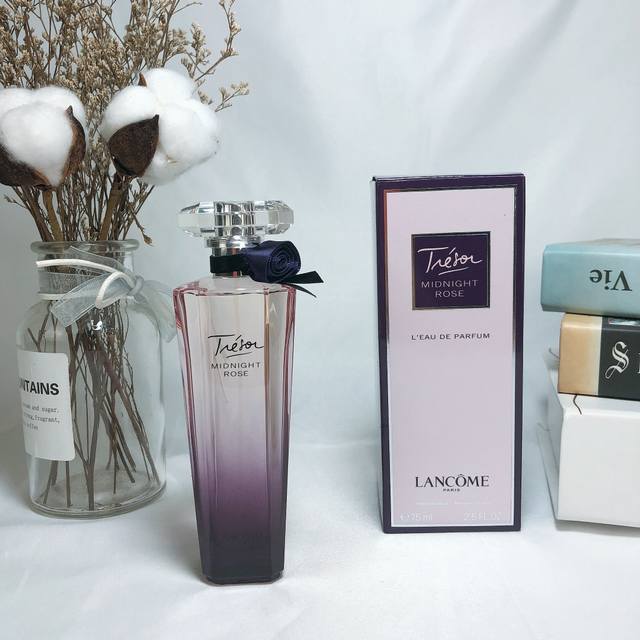 原单品质 Lancome 兰蔻珍爱午夜玫瑰女士香水75Ml， 前调:覆盆子，蓝莓中调:，玫瑰，茉莉，粉胡椒后调:雪松，香草，麝香
