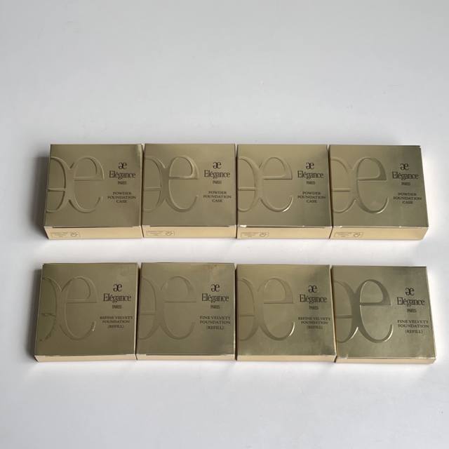 高端品质 奥尔滨粉饼25款！配替换装。色号：Na201#，Na203#，Iv301#，Iv302#。