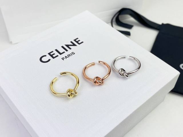 Celine赛琳打结戒指细腻细节处理.优雅而精致的轮廓.亚金材质完美打造白金 枚金 黄金三色，简单到让人一见倾心，那是多么的简单，又是多么的困难！男女通用，以结