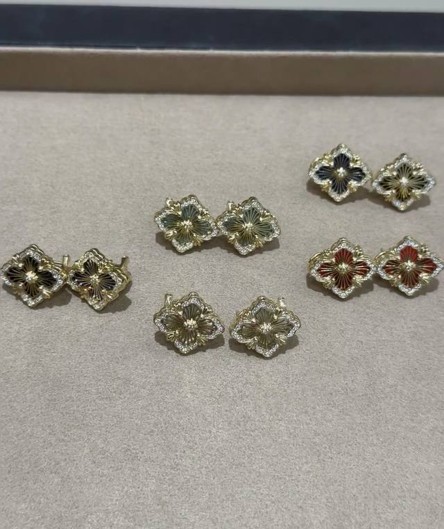 V金材质布契拉提大号歌剧院系列耳环