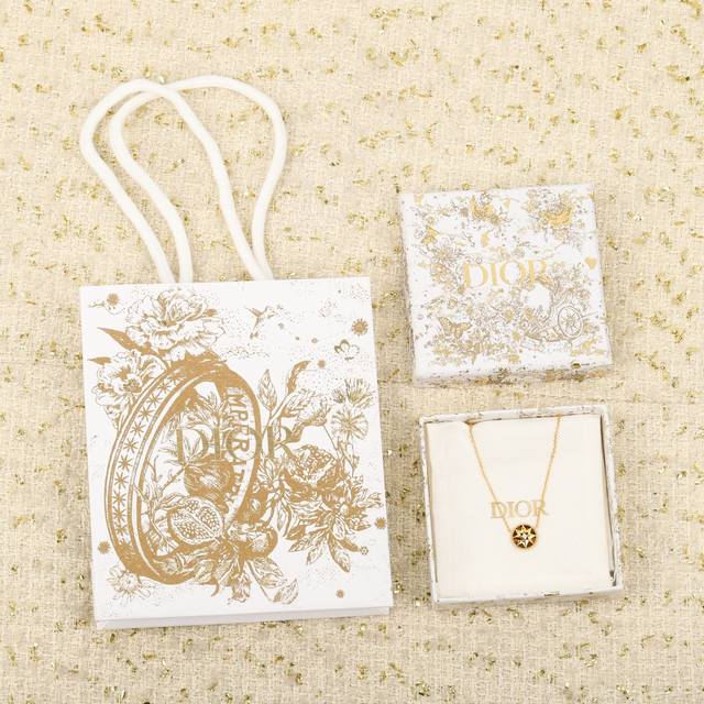 孔雀 青金 绿松石 白 黑 红 粉色 240 我们出品 迪奥罗盘项链 Zp20800+ 认准唯一一家真正购入珠宝类Zp开发的，可订做真金真钻版，只做对版真金货，