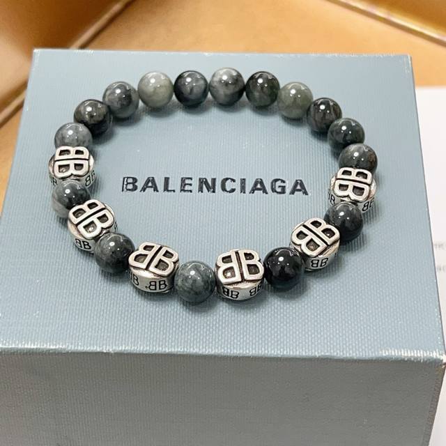 专柜精工版本天然石灰虎石巴黎世家手链 泰银风格巴黎世家手链 明星同款男女款 复古做旧风 原版复刻 纯手工打造 ～正品开模潮流时尚必备 男女均可佩戴 情侣款同款