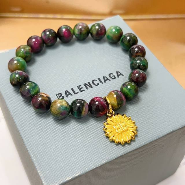 专柜精工版本天然石虎眼巴黎世家手链 泰银风格巴黎世家手链 明星同款男女款 复古做旧风 原版复刻 纯手工打造 ～正品开模潮流时尚必备 男女均可佩戴 情侣款同款 摇