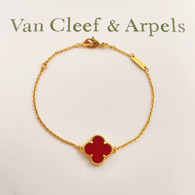 Vs059 Vancleef*Arpel* 最新款红贝母四叶草大号金手链 一致Zp黄铜材质，非常的上镜设计很特别值得入手高级手工坊系列