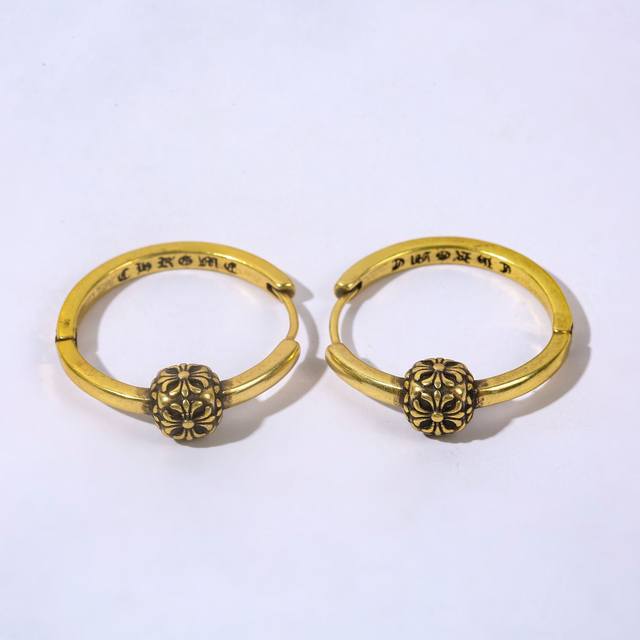 Ch潮牌克罗心泰银复古秃钉十字花耳扣嘻哈个性耳环男女情侣百搭