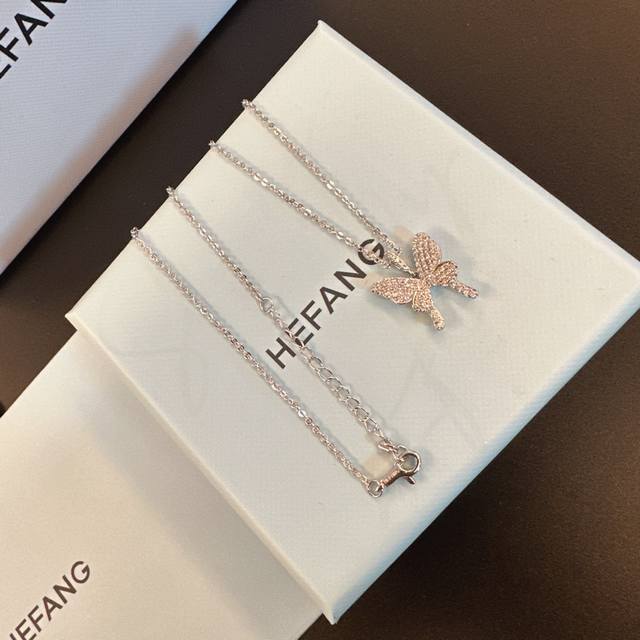 V金材质何方闪闪蝴蝶项链女轻奢Hefang蝴蝶梦耳环锁骨链优雅灵动耳饰耳夹
