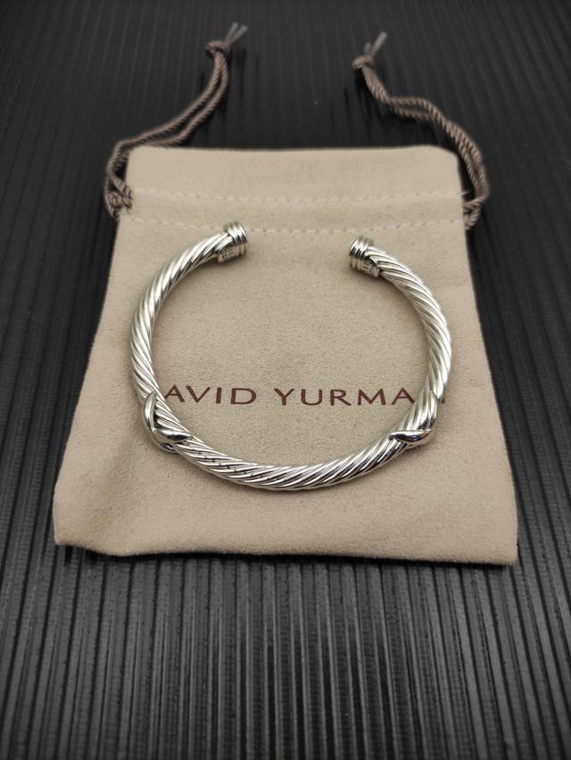 David Yurman 银色 5Mm 双X手镯。 编号 Dysz-381