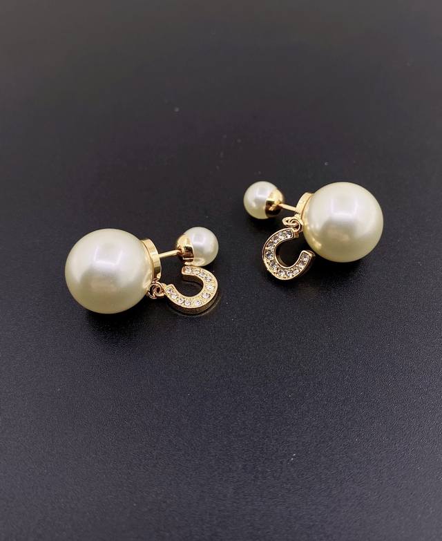 D*Or 最新款大小珍珠C耳环 一致Zp黄铜材质
