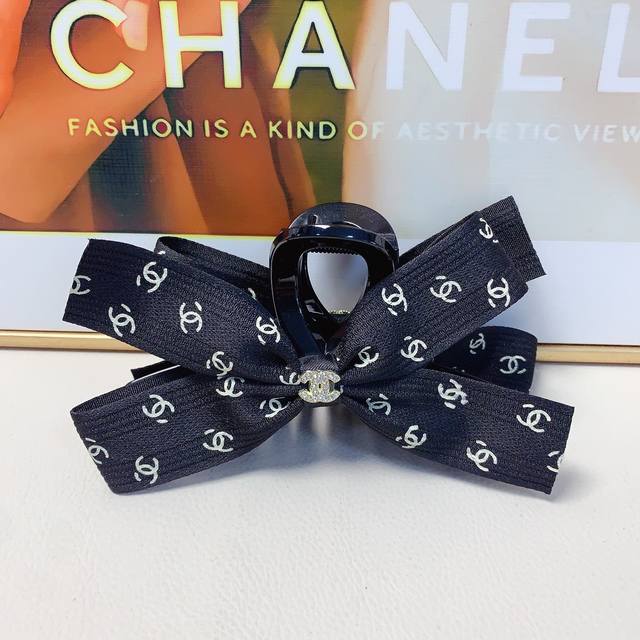 Chanel小香 Chanel发夹 织带蝴蝶结抓夹气质百搭日常精致小单品 小仙女必入单品 宝藏款 闭眼入推荐款 单个配发箍盒
