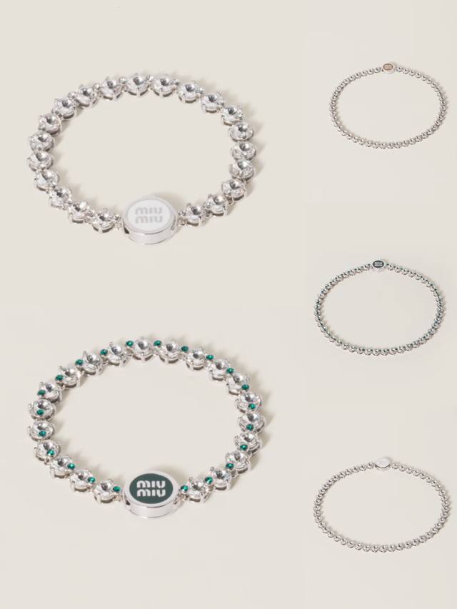 项链p 手链p100火爆 大气 Miumiu 新款套装Miumiu横扫时尚界，走秀款 街拍 经典元素独特见解，高端精致。分色顶级电镀 打造 值得你拥有值得你拥有