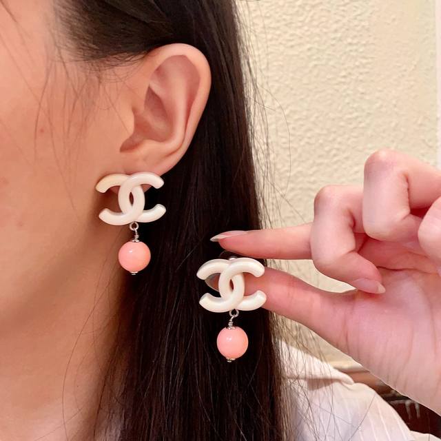 香奈儿珍珠双C耳环