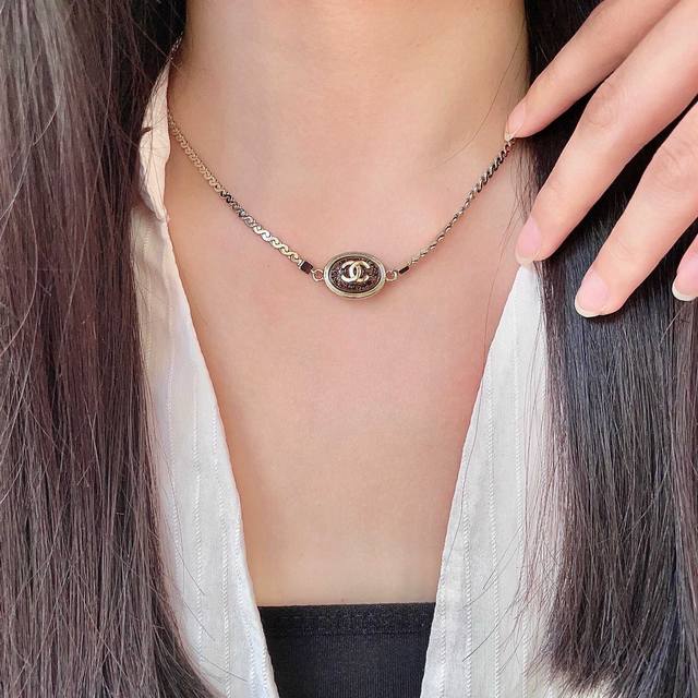 香奈儿经典双C项链