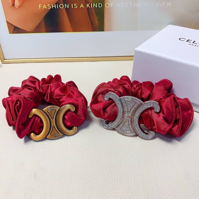 Celine赛琳 凯旋门皮筋 凯旋门皮筋发圈日常精致小单品 气质百搭小仙女必入单品 宝藏款 闭眼入推荐款 单个