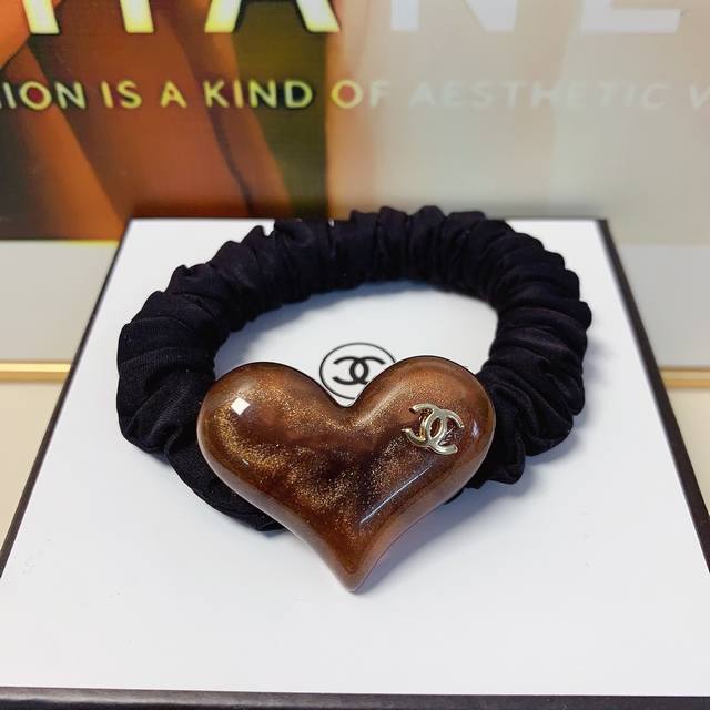 Chanel小香 Chanel皮筋 醋酸爱心皮筋发圈日常精致小单品 气质百搭小仙女必入单品 宝藏款 闭眼入推荐款 单个