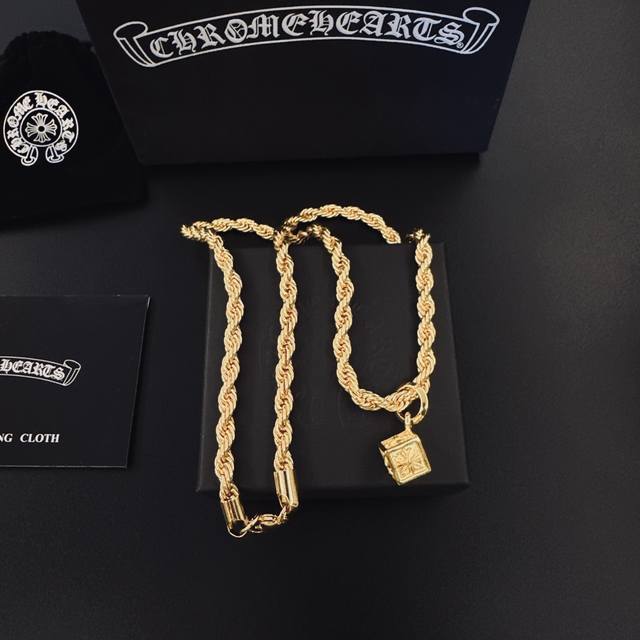 克罗心专柜爆款 厂家直销价 原版一比一复刻 男女款 克罗心项链