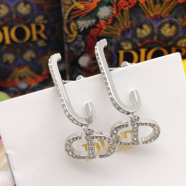 编号Ded0116 Dio*最新款耳勾银色镶钻 一致Zp黄铜材质