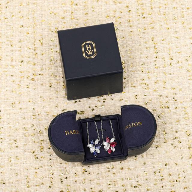 211637 我们出品 Winston Cluster红宝石和钻石项链，可以订制真金真钻，量大咨询客Fu！ 锦簇镶嵌Winston Cluster系列凸显了品牌