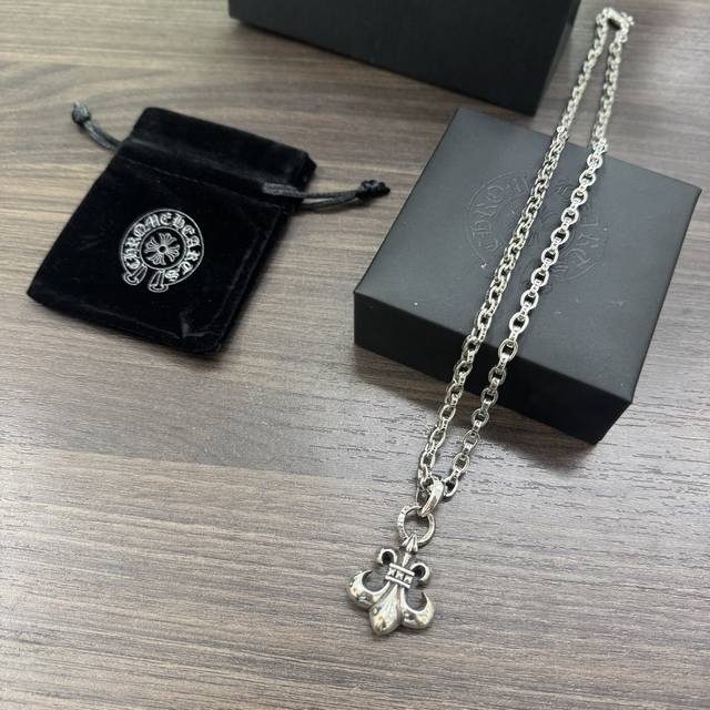 太帅爆了最新款克罗心 不爆不发 厂家直销 原版一比一复刻 克罗心项链