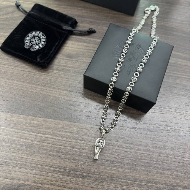 太帅爆了最新款克罗心 不爆不发 厂家直销 原版一比一复刻 克罗心项链