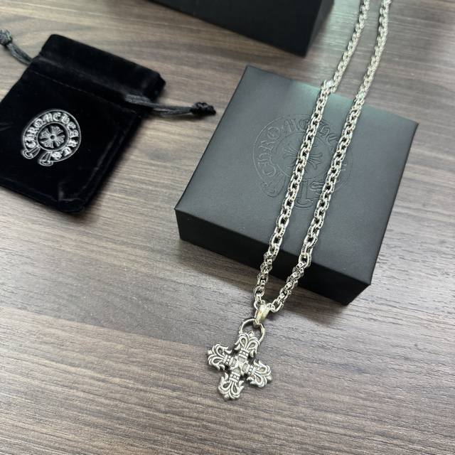 太帅爆了最新款克罗心 不爆不发 厂家直销 原版一比一复刻 克罗心项链