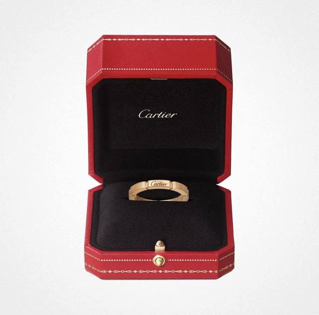 Kj035 大小尺寸宽版:6号、7号、8号 Cartie*最新款玫瑰金光面戒指 一致Zp黄铜材质，非常的上镜设计很特别值得入手高级手工坊系列