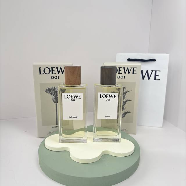 原单品质 DDD Loewe事后清晨 Cp香 DDD 情侣香 DDD 爱在黎明破晓时，超级适合情侣搭配的香，果然名不虚传！要说起适合情侣搭配用的香水，相信很多人