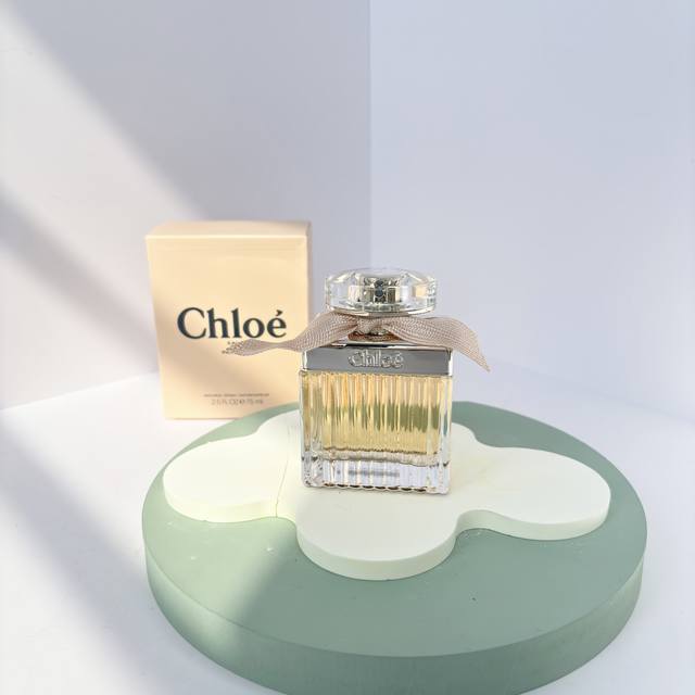 原单品质 DDD 很难拒绝的花香味道！！ DDD 蔻依同名 肉丝带 香水 DDD 香调：花香调 DDD 前调：荔枝 玫瑰 牡丹 DDD 中调：铃花 木兰花 DD