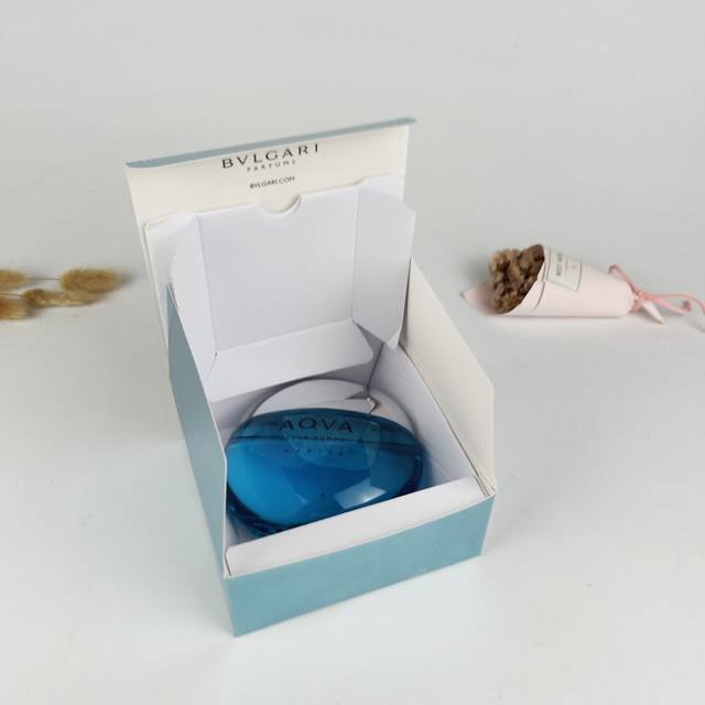 原单品质 DDD 实拍 DDD 宝格丽水能量活力海洋能量清新男士淡香水 Ml DDD 香调：水生馥奇香调 DDD 前调：橙花油、葡萄柚、橘子、苦橙叶 DDD 中