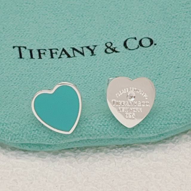 Tiffany*蒂芙尼最新款蓝色爱心银耳钉 一致Zp黄铜材质，非常的上镜设计很特别值得入手高级手工坊系列 DDD