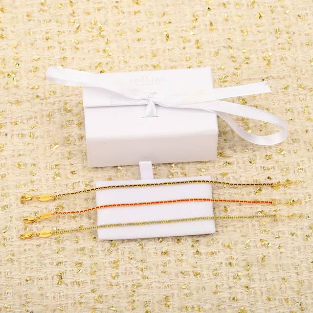 我们出品 Zp5920，量大咨询客Fu DDD R编织链手绳 蓝，黑，红三个颜色！Zp真金真钻材质，我们可定制真金真钻材质，咨询客服，我们纯银精工版，通体纯银材