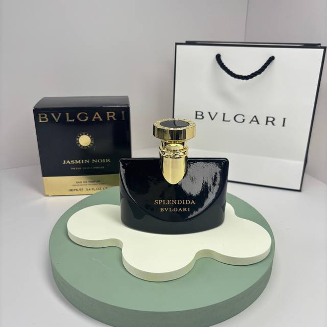 原单品质 DDD Bvlgari宝格丽魅夜茉香、花香调 DDD 前调：栀子花、绿叶 DDD 中调：檀香木、茉莉 DDD 尾调：克什米尔木、零陵香豆、广藿香 DD